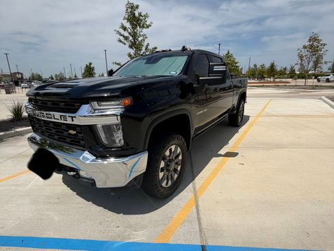 Used 2022 Chevrolet Silverado 2500 LT w/ Convenience Package AWD/4WD image 1