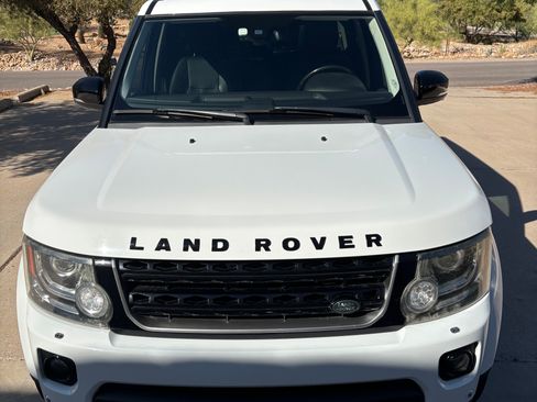 Used 2016 Land Rover LR4 HSE Silver Edition AWD/4WD image 1
