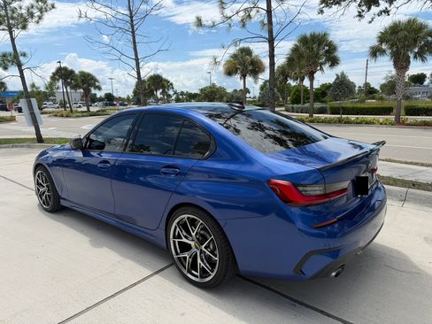Used 2019 BMW 330i Sedan w/ M Sport Package RWD image 8