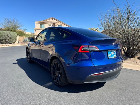 Used 2021 Tesla Model Y Long Range image 2
