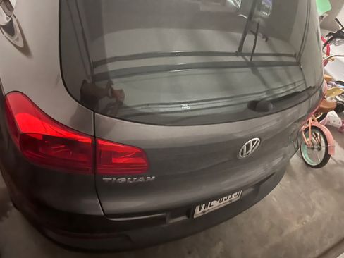 Used 2016 Volkswagen Tiguan S image 4