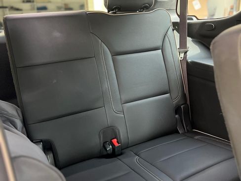 Used 2021 GMC Yukon SLT w/ SLT Luxury Package RWD image 10
