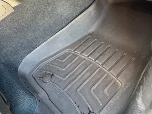 Used 2022 Jeep Wrangler Unlimited Sahara w/ Cold Weather Group image 6