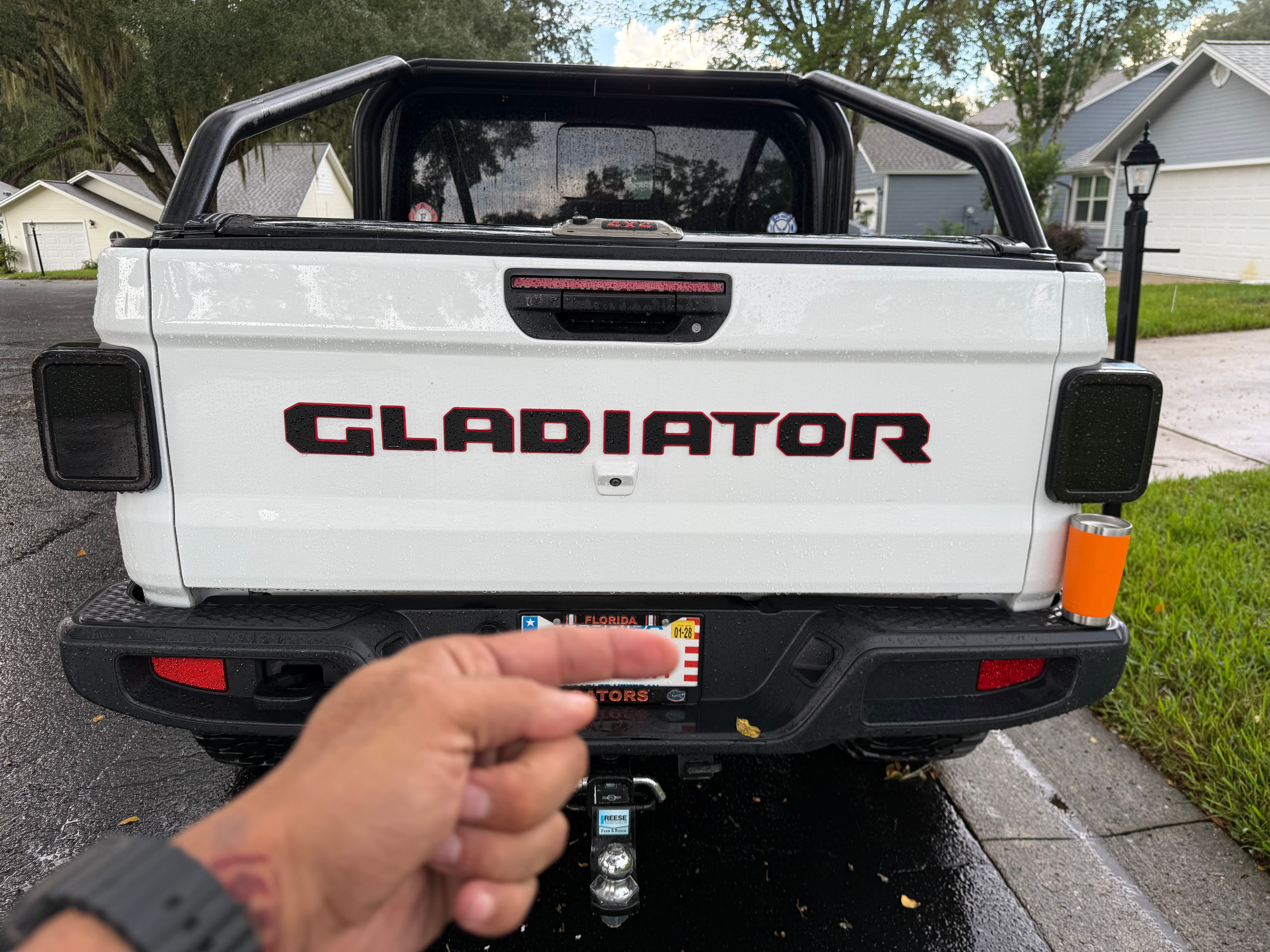 Used 2024 Jeep Gladiator Sport AWD/4WD image 14