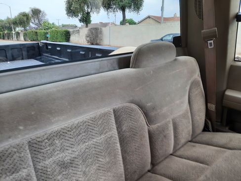 Used 1997 Chevrolet Silverado 2500 2WD Extended Cab w/ Preferred Equipment Group 2 image 23