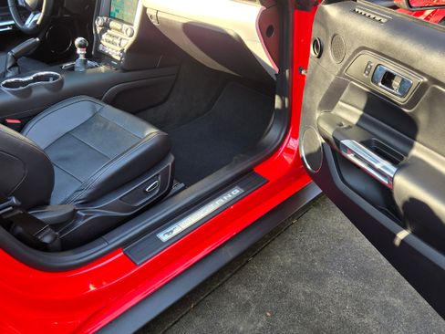 Used 2017 Ford Mustang GT Premium w/ Equipment Group 401A image 21