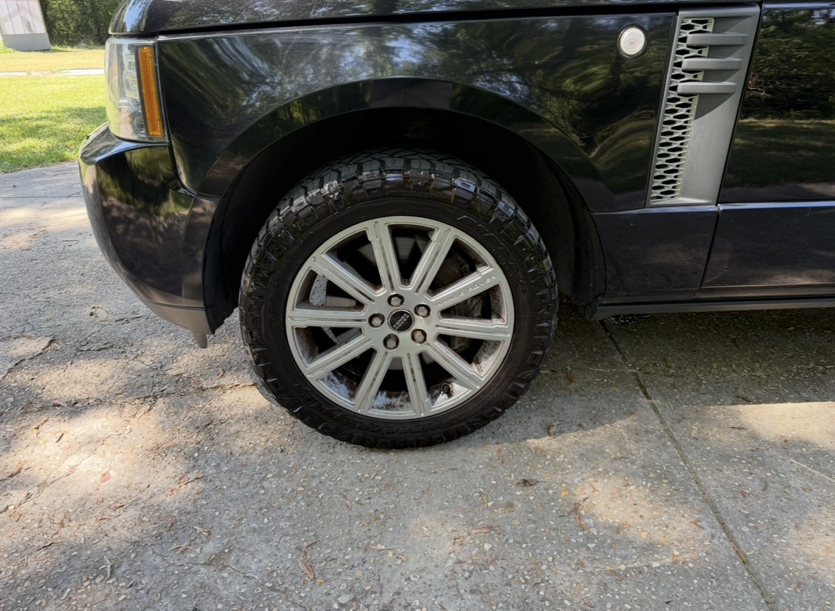 Used 2010 Land Rover Range Rover Supercharged AWD/4WD image 14