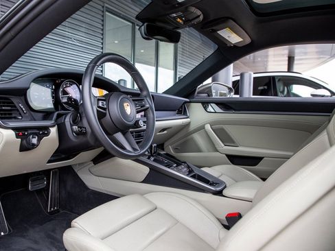 Used 2020 Porsche 911 Carrera S image 13