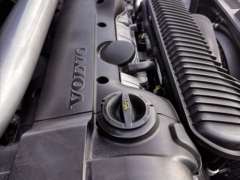 Used 2011 Volvo C30 T5 image 25