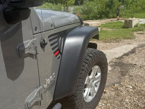 Used 2020 Jeep Wrangler Unlimited Sport S image 8