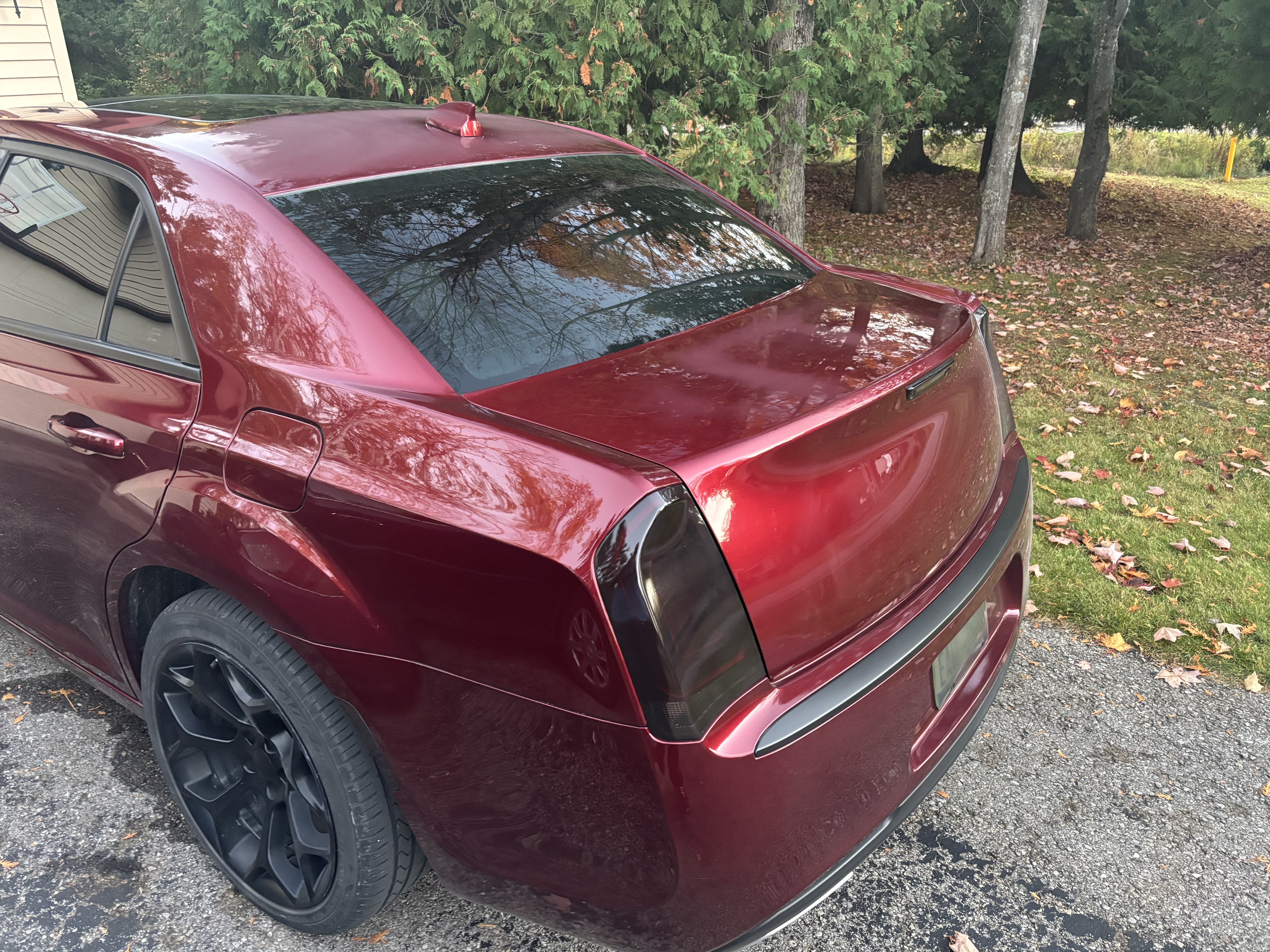 Used 2016 Chrysler 300 Limited RWD image 6