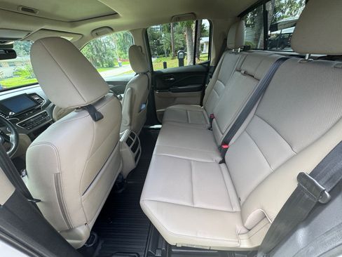 Used 2023 Honda Ridgeline RTL image 8