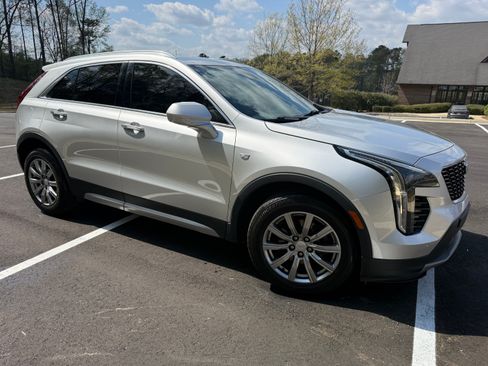Used 2020 Cadillac XT4 Premium Luxury image 4