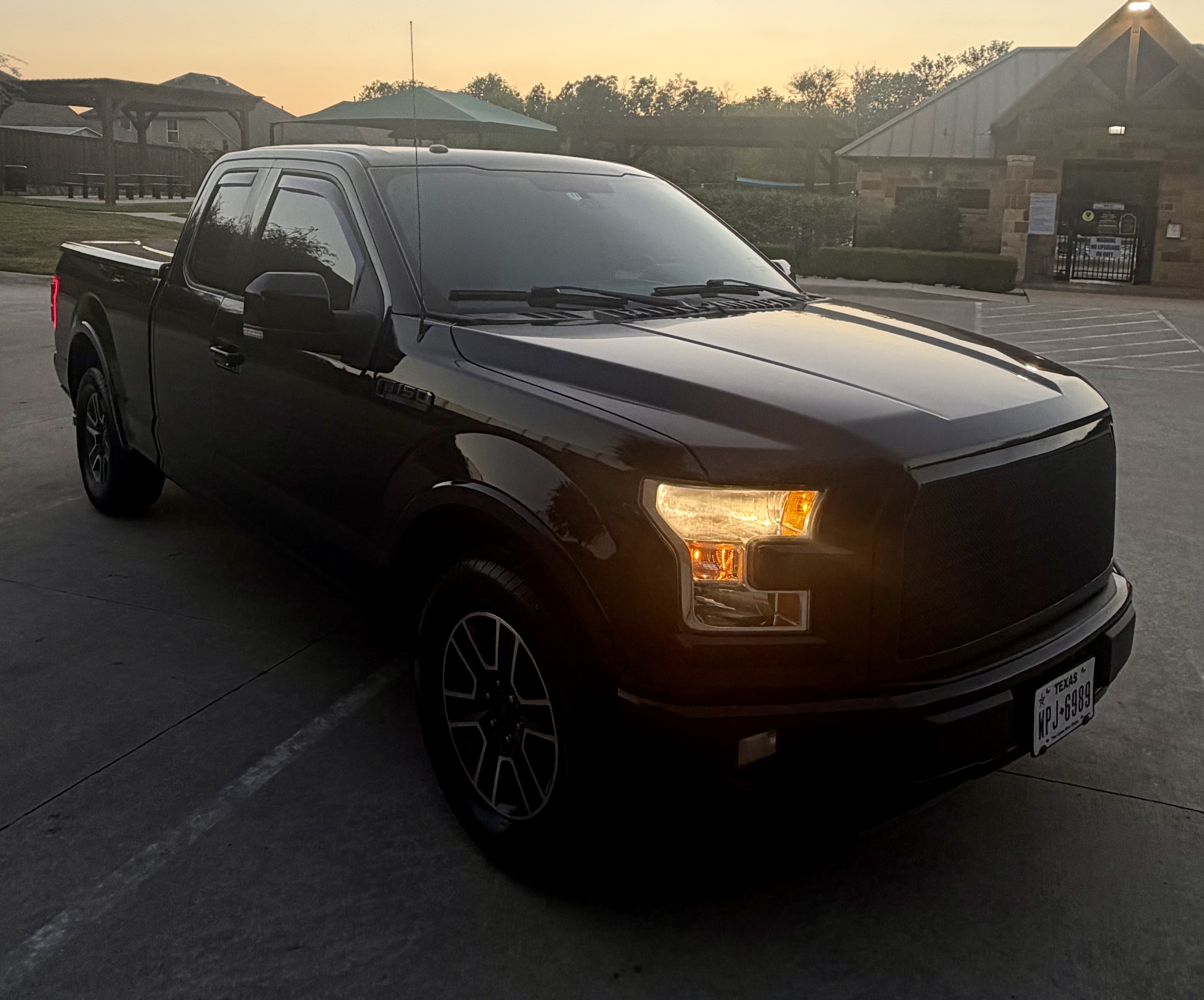 Used 2016 Ford F150 Lariat RWD image 22