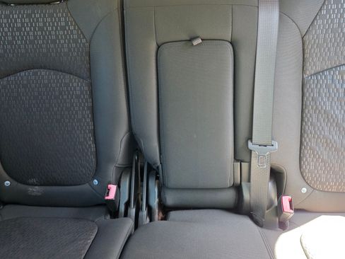 Used 2010 GMC Acadia SL image 6