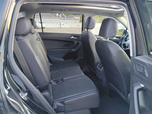 Used 2020 Volkswagen Tiguan SEL image 15