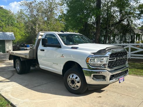 Used 2022 RAM 3500 Tradesman image 1