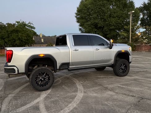 Used 2023 GMC Sierra 2500 Denali w/ Denali Ultimate Package AWD/4WD image 17