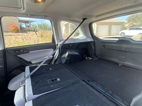 Used 2017 Subaru Forester 2.5i Premium image 15