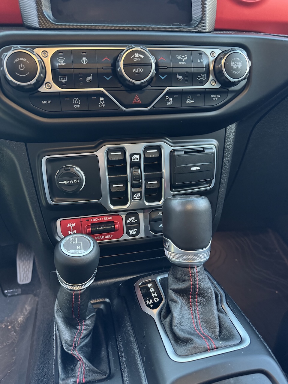 Used 2021 Jeep Wrangler Unlimited Rubicon AWD/4WD image 18
