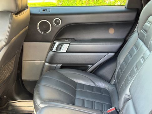 Used 2017 Land Rover Range Rover Sport HSE Dynamic image 19