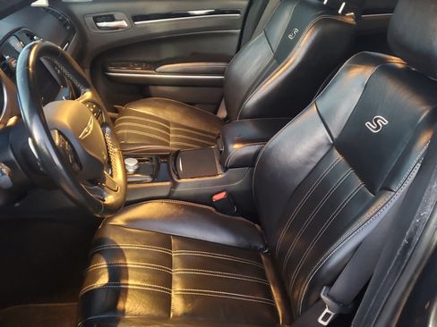 Used 2021 Chrysler 300 S image 9