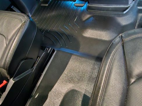 Used 2018 Ford Expedition Limited w/ Equipment Group 301A image 12