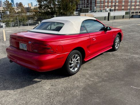 Used 1994 Ford Mustang Convertible image 4