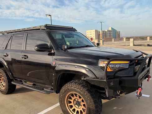 Used 2016 Toyota 4Runner SR5 Premium image 5