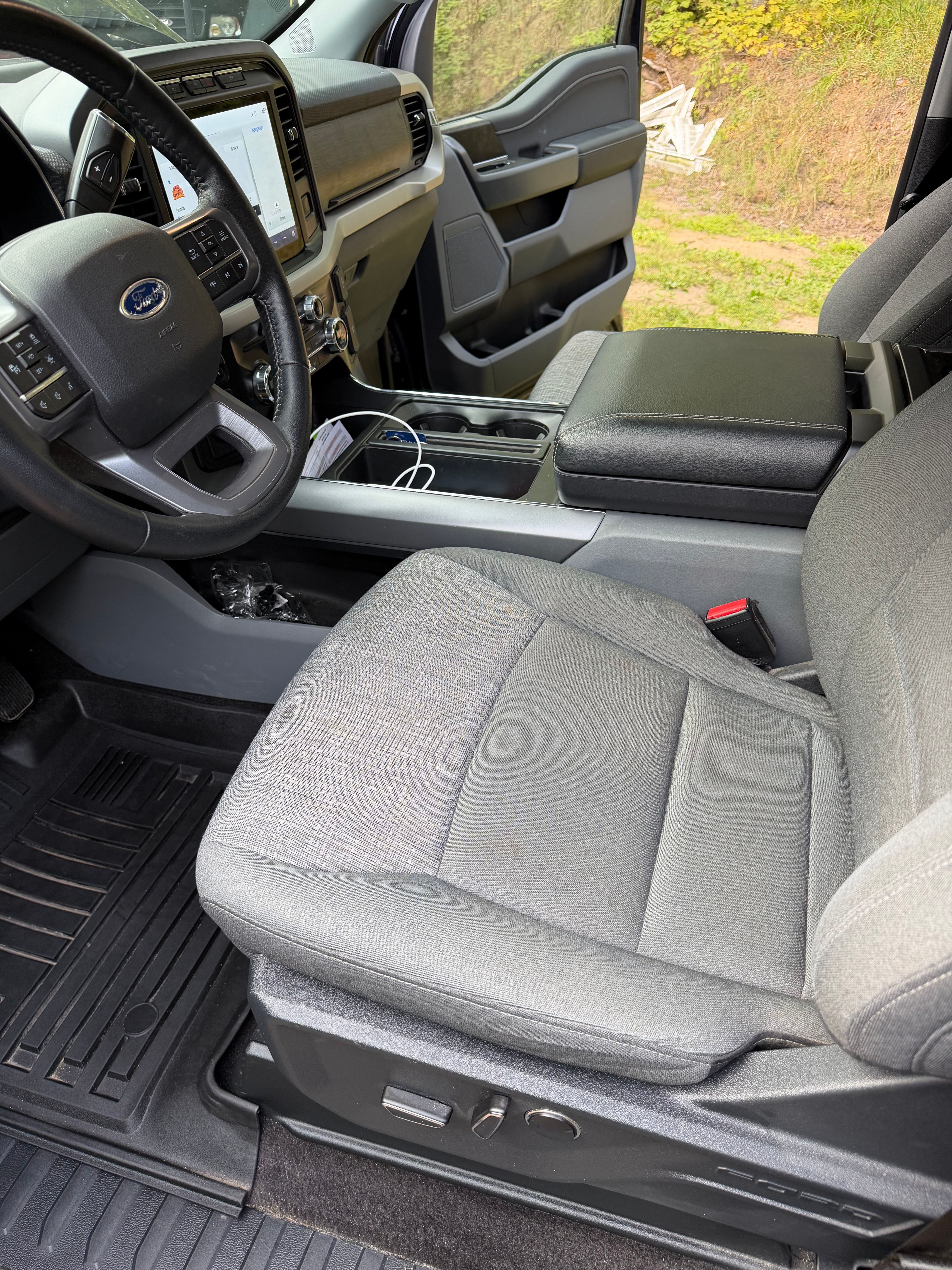 Used 2021 Ford F150 XLT w/ Equipment Group 302A High AWD/4WD image 10