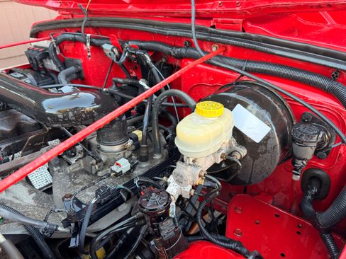 Used 2006 Jeep Wrangler X w/ Premium Audio Group image 15