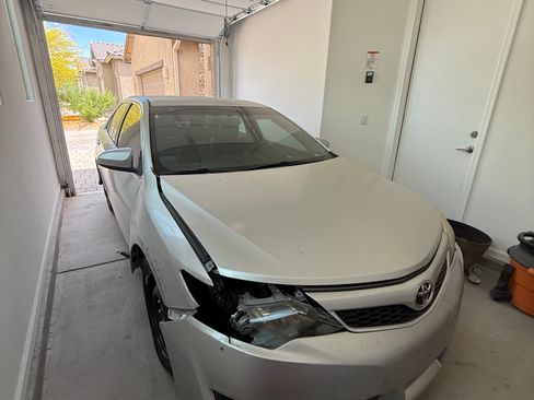 Used 2012 Toyota Camry SE image 16