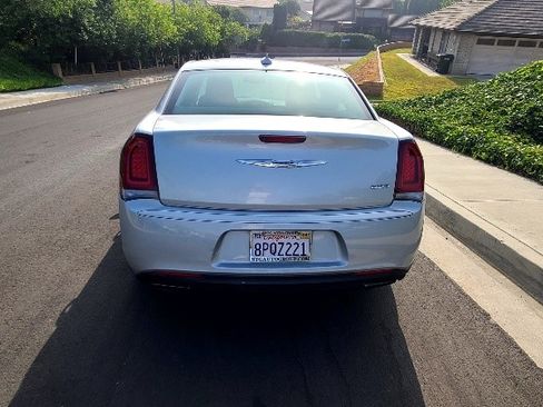 Used 2011 Chevrolet Tahoe LS image 12