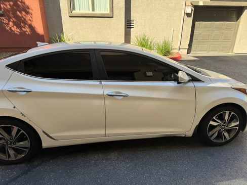 Used 2014 Hyundai Elantra Limited image 4