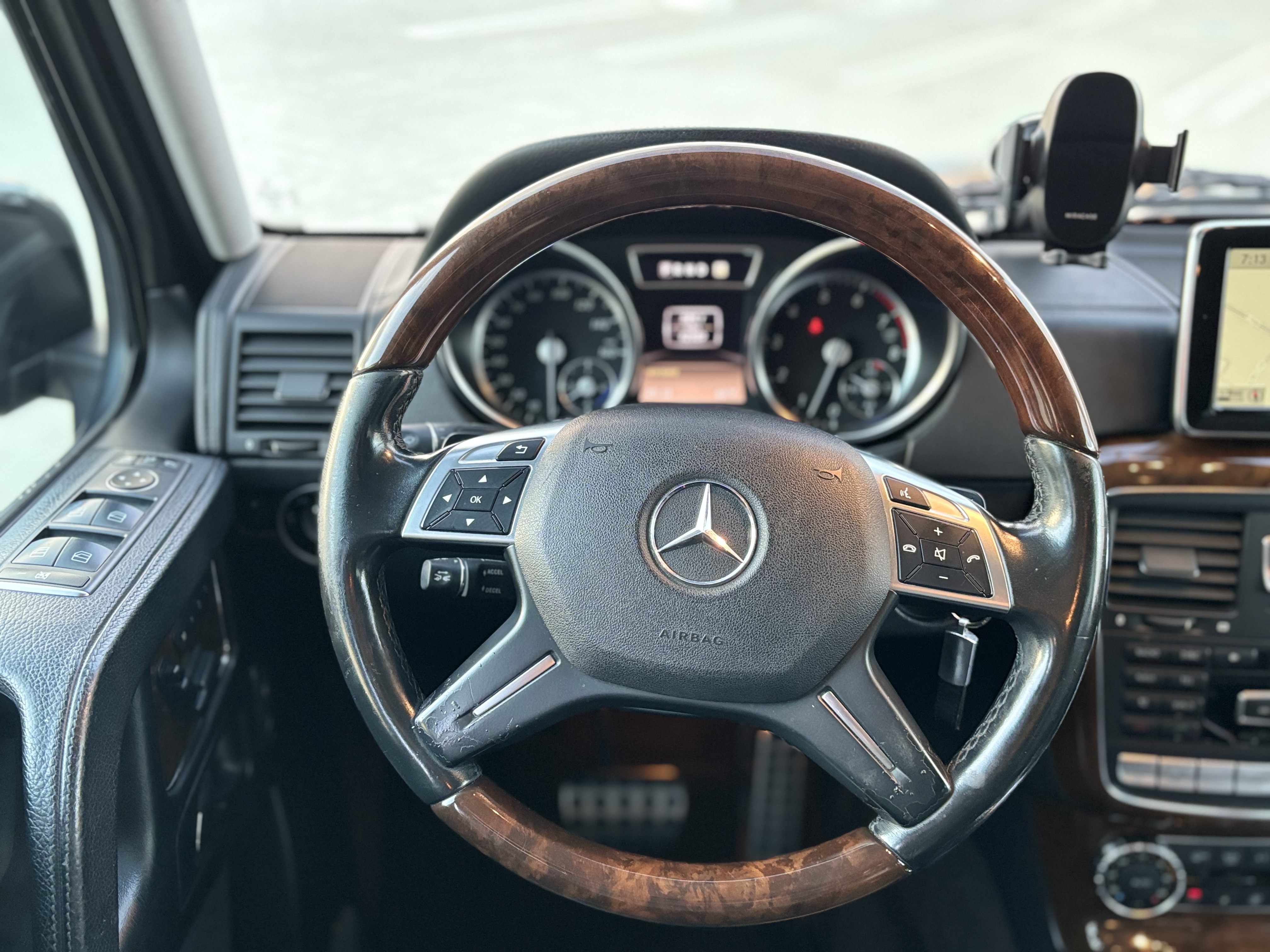 Used 2014 Mercedes-Benz G 550 image 11