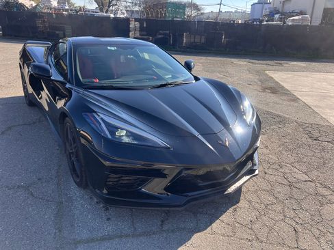 Used 2023 Chevrolet Corvette Stingray Preferred Cpe w/ Z51 Performance Package image 4