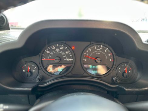 Used 2007 Jeep Wrangler Unlimited X image 12