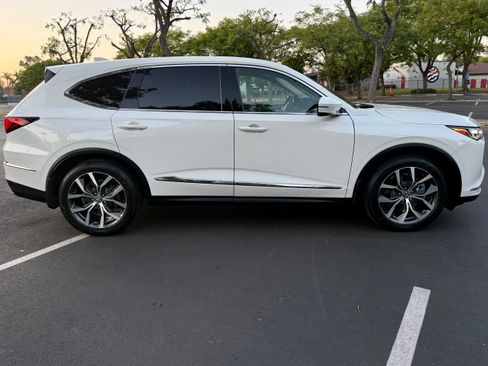Used 2022 Acura MDX SH-AWD w/ Technology Package image 6