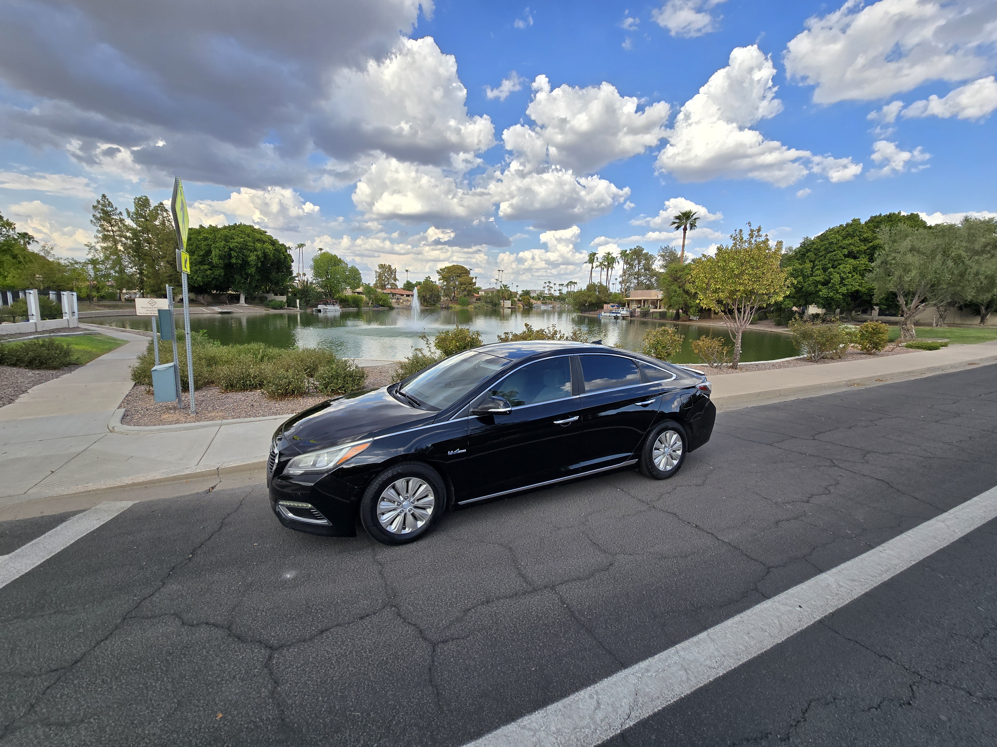 Used 2017 Hyundai Sonata SE FWD image 1