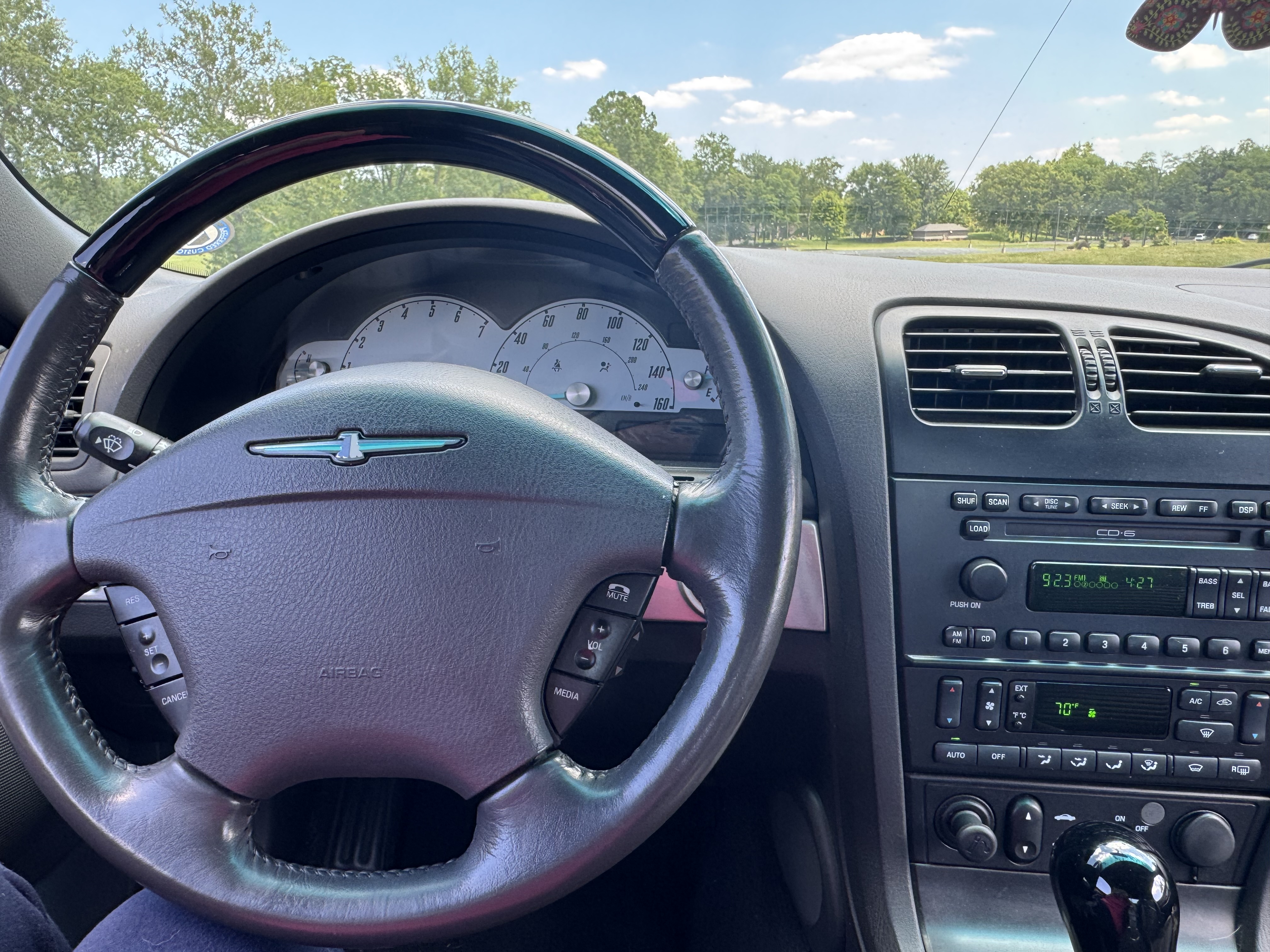 Used 2002 Ford Thunderbird RWD image 12