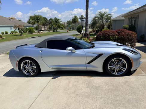 Used 2017 Chevrolet Corvette Stingray Convertible w/ 2LT Preferred Equipment Group image 4