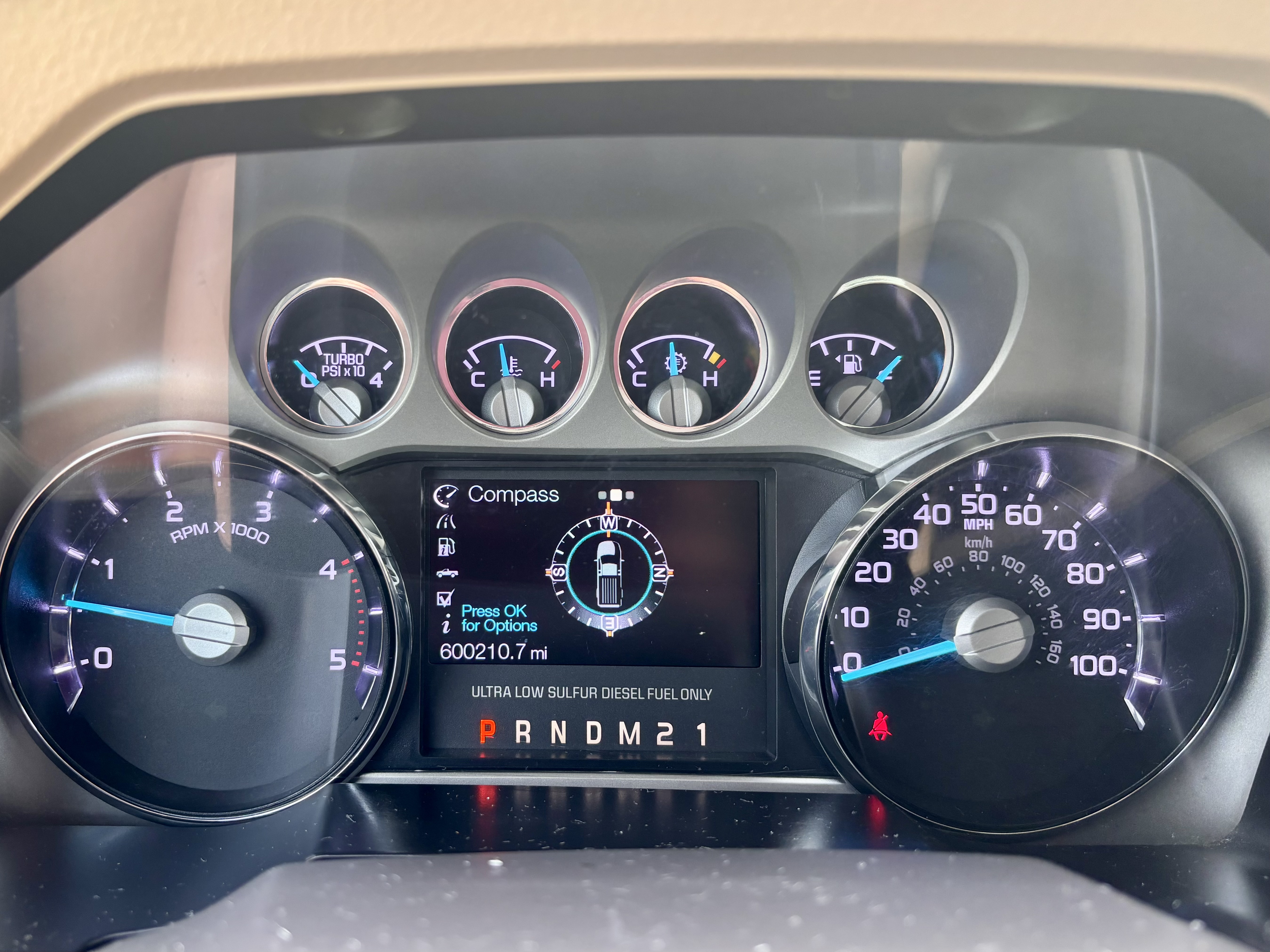 Used 2015 Ford F250 Lariat w/ Lariat Ultimate Package AWD/4WD image 12