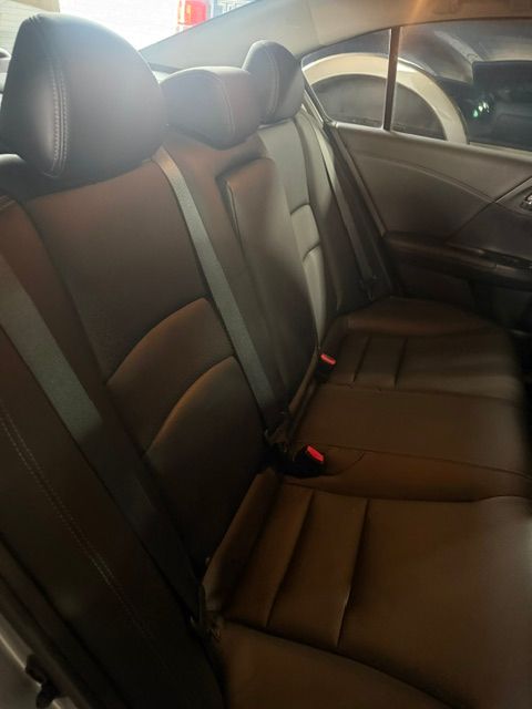 Used 2017 Honda Accord Touring image 13