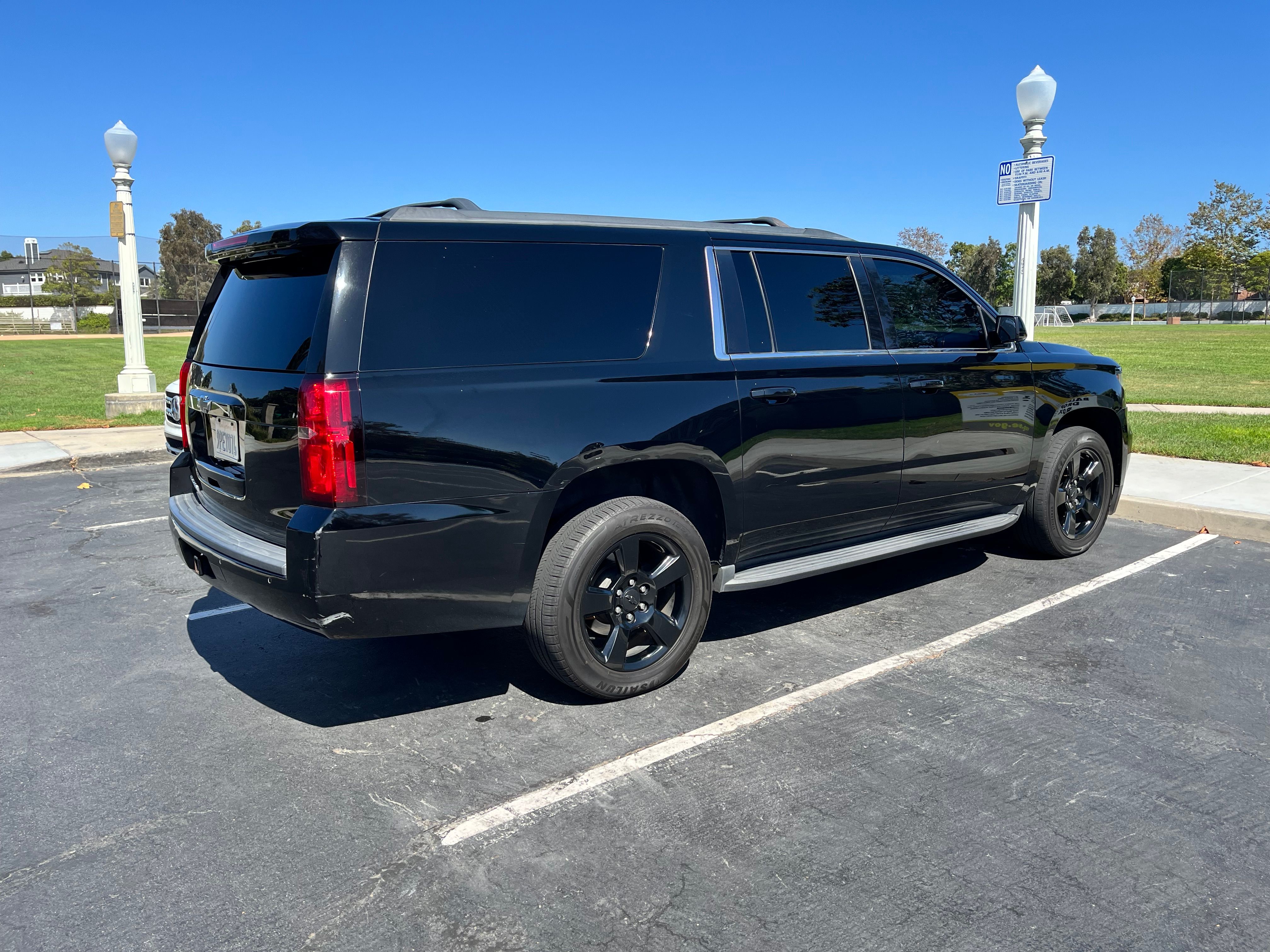 Used 2018 Chevrolet Suburban LT AWD/4WD image 4