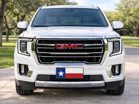 Used 2022 GMC Yukon SLT w/ SLT Premium Package RWD image 4