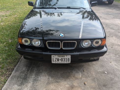 Used 1995 BMW 525i Sedan image 2