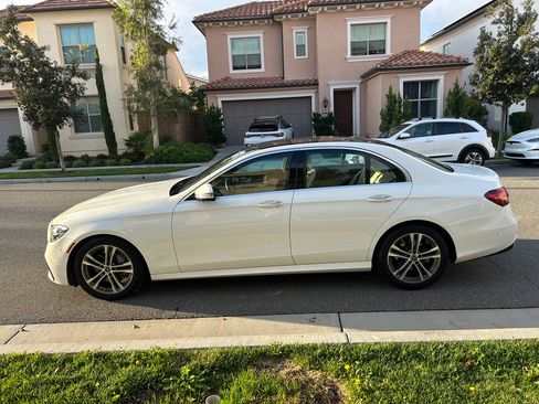 Used 2021 Mercedes-Benz E 350 Sedan image 10