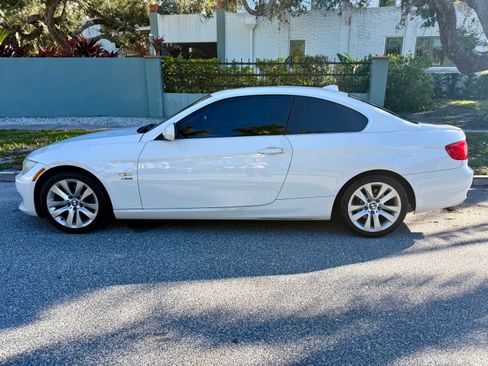 Used 2011 BMW 328i xDrive Coupe image 1