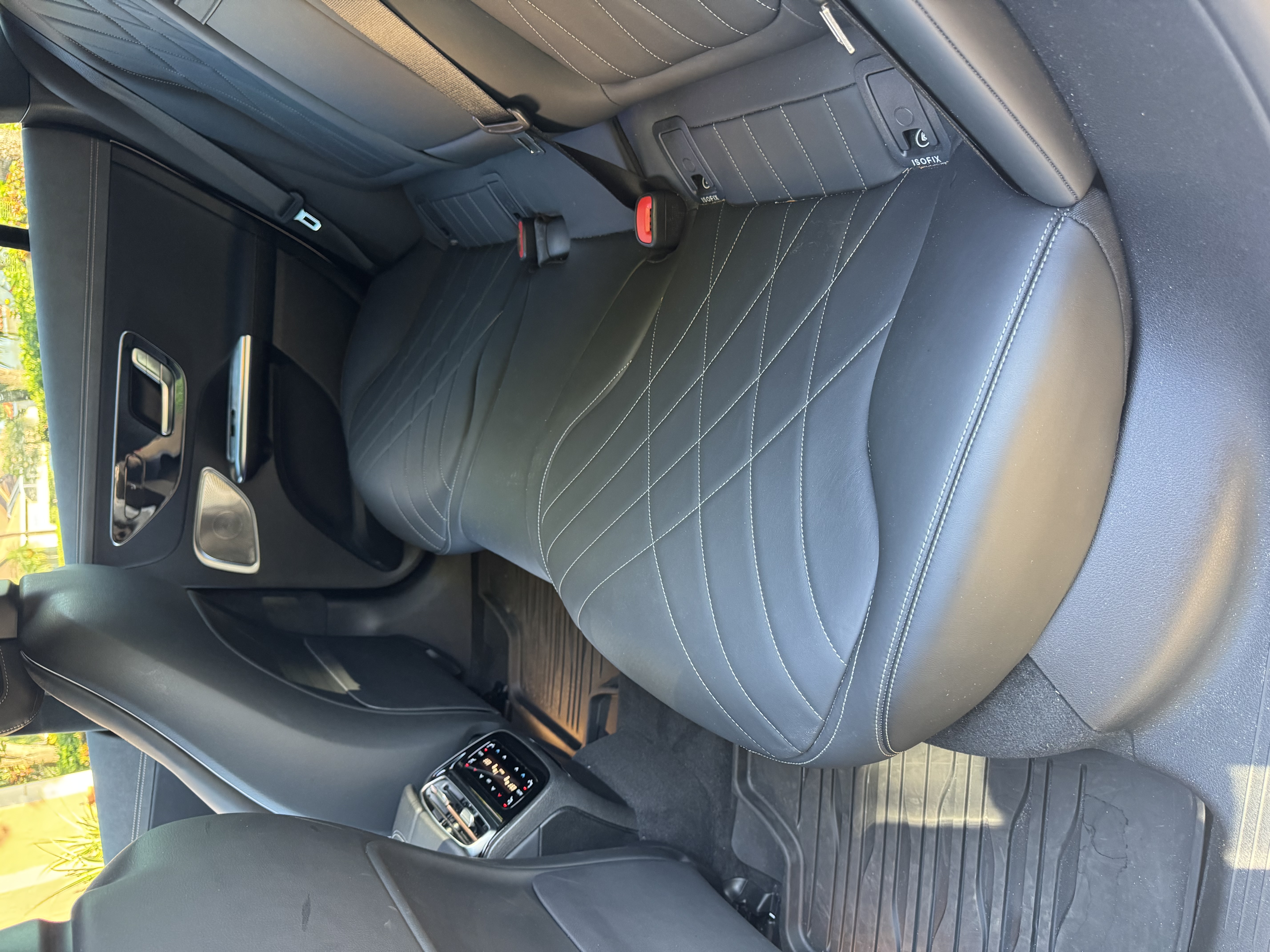 Used 2023 Mercedes-Benz EQE 500 4MATIC Sedan image 18