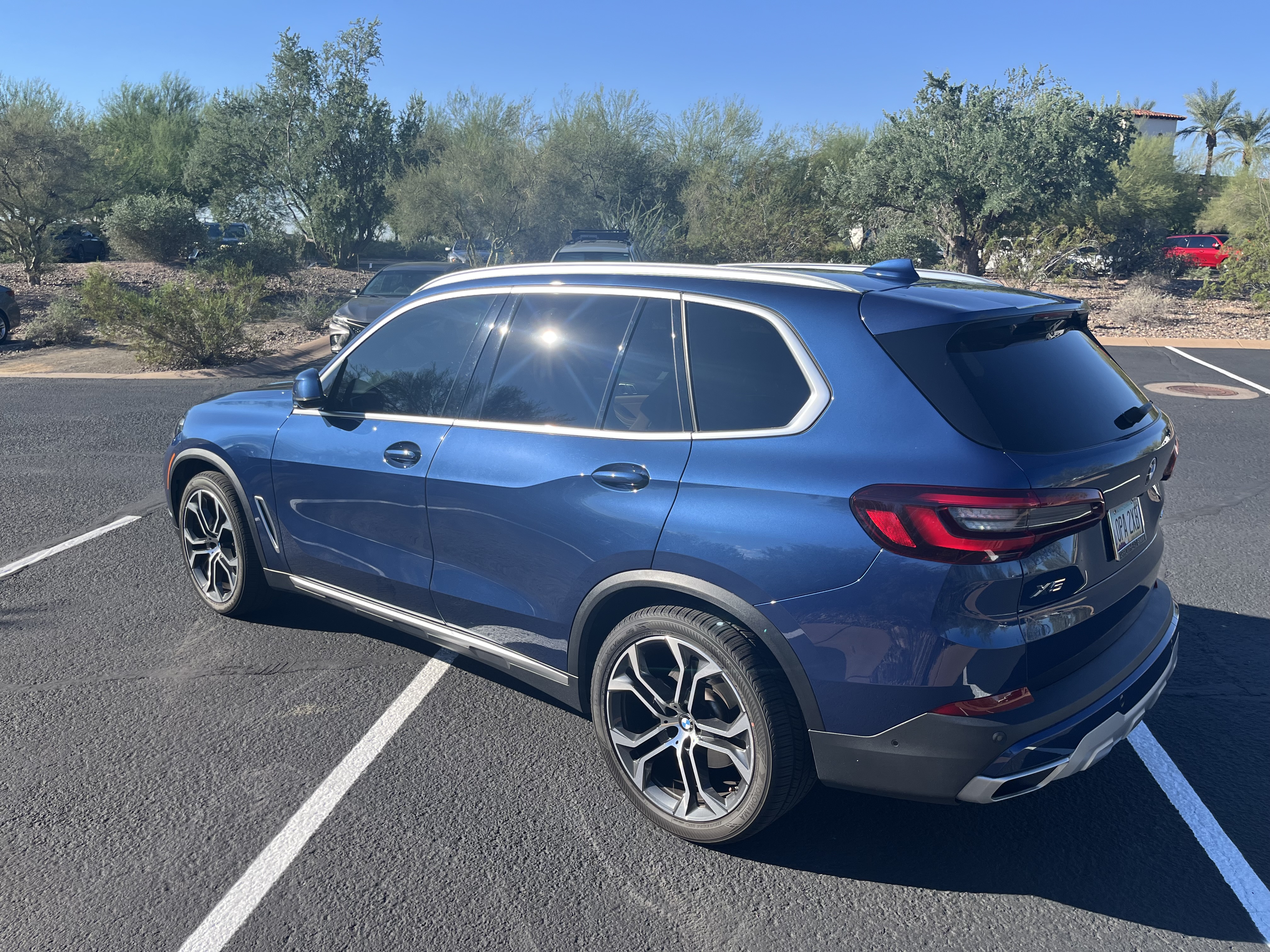 Used 2021 BMW X5 sDrive40i w/ Premium Package RWD image 2
